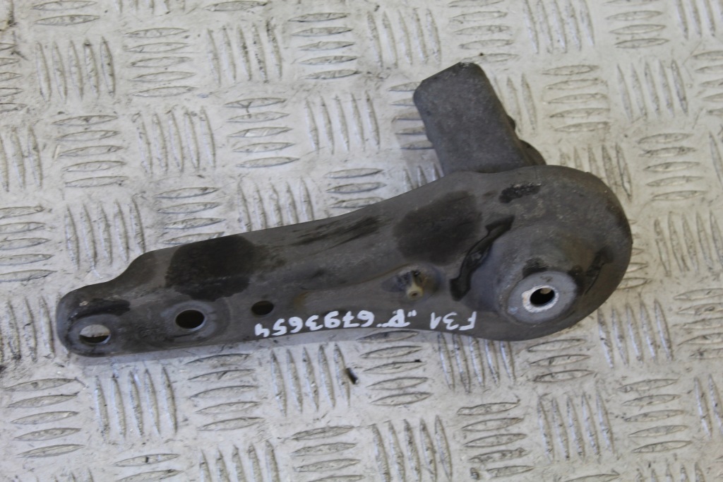 фото №1, Кронштейн подвеска правый bmw 3 f30 f31 lift