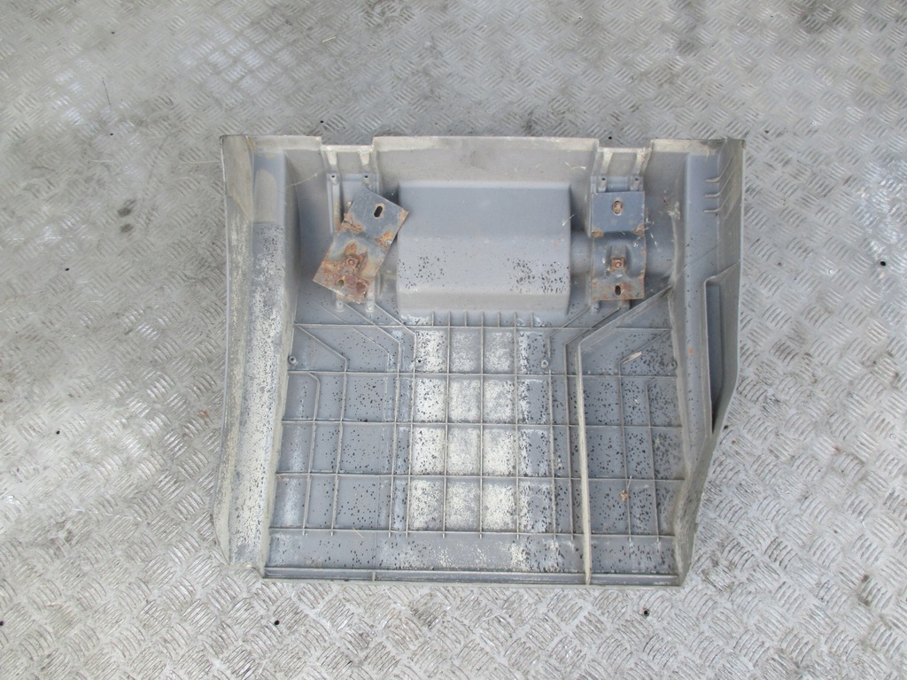 фото №8, Крила бризковик правий перед axor mp ii 05-2010 r