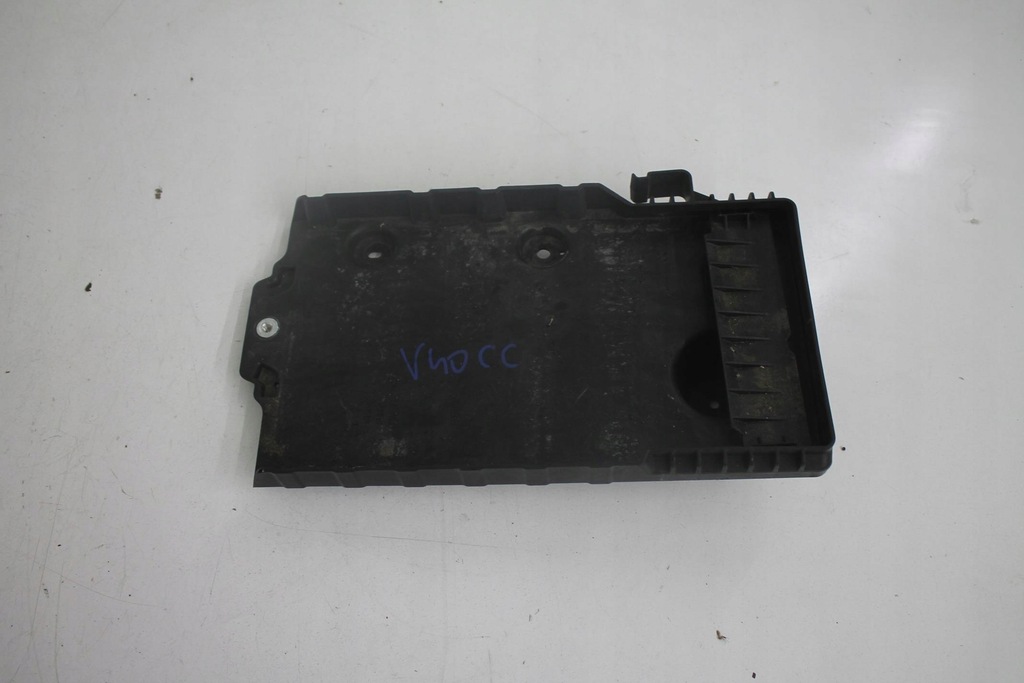 фото №1, Основание аккумулятор 31301934 volvo v40 ii