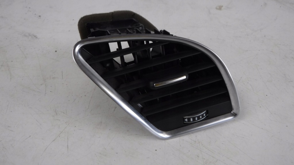 фото №1, Audi a4 a5 s5 8t0 решітка обдув права lift 2013-