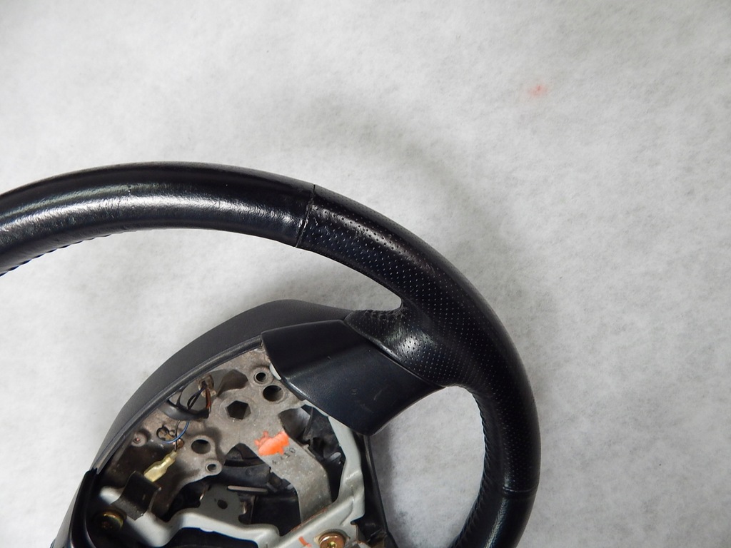 фото №6, Mazda 5 - воздуховод кожа oryg