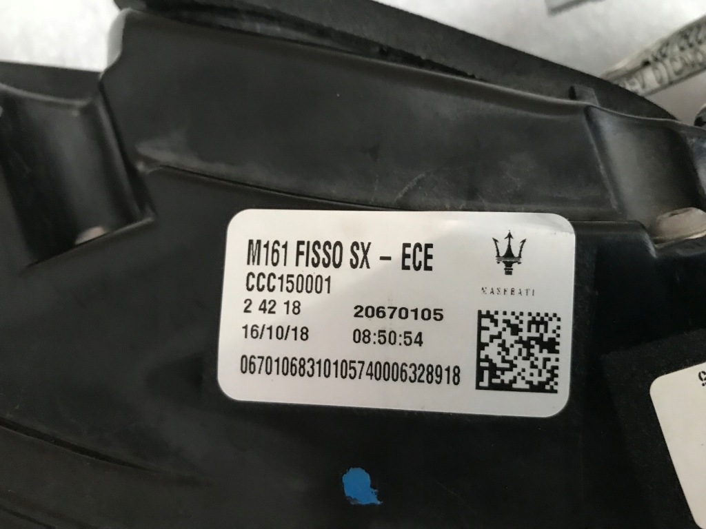 фото №7, Maserati levante лампа задняя левая + правая europa led