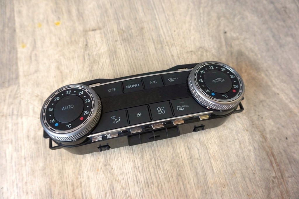 фото №1, Mercedes w204 c-klasa панель кондиціонер керування 2048305790