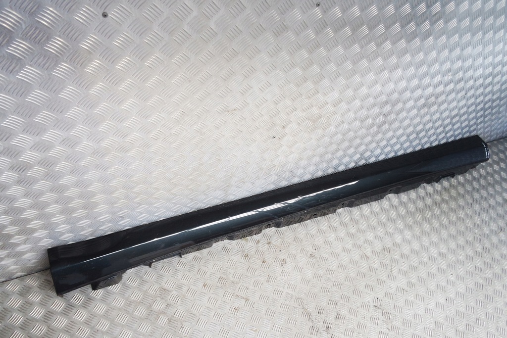 фото №1, Mercedes s w222 молдинг порог левая 183 magnetit