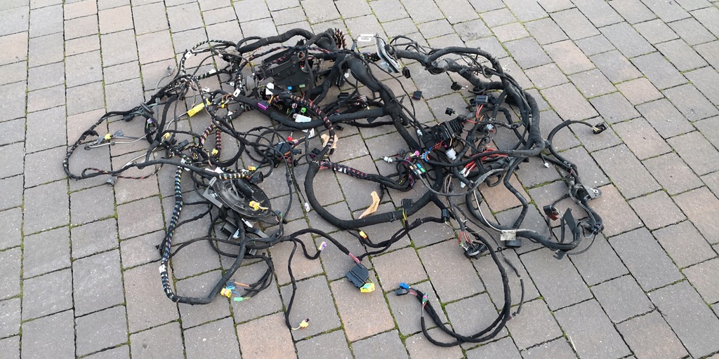 фото №1, Seat ibiza iv connect 1.2tsi электропроводка салона