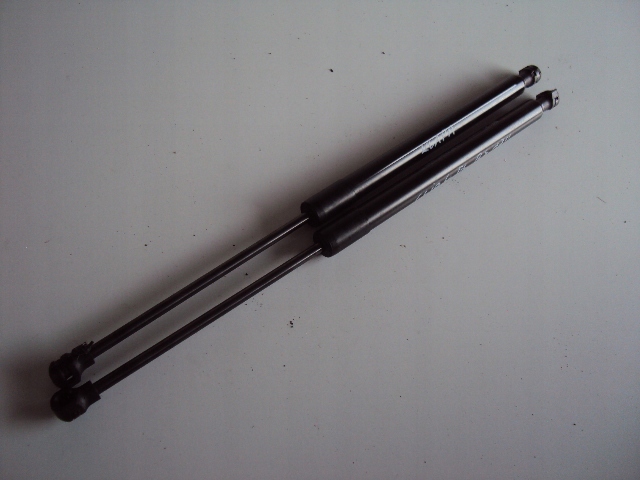 фото №2, Амортизатори кришки renault clio iv hb