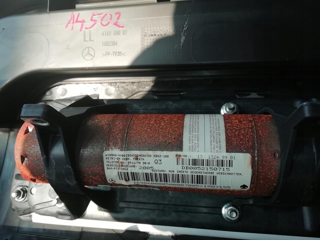 фото №7, Mercedes a-klasa консоль, подушка безпеки+ модуль, ремені l+pr