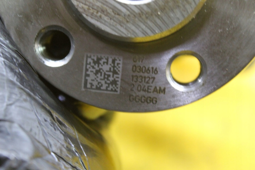 Купити Wał колінчастий vw seat polo audi skoda 1.2 tsi cjz 04e