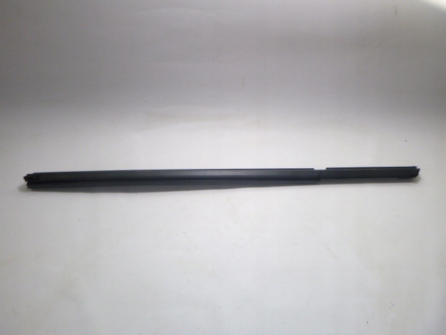 фото №1, Молдинг уплотнитель дверь правый задняя infiniti q50