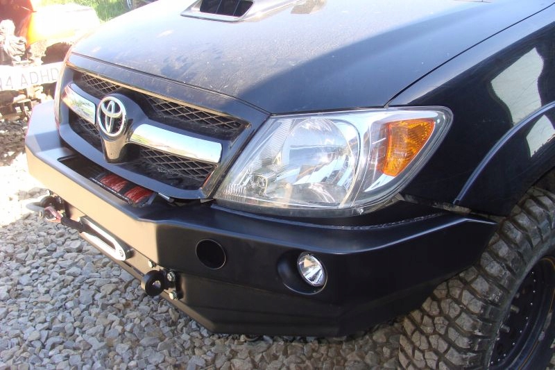 фото №11, Бампер перед передний toyota hilux стальной 08-11