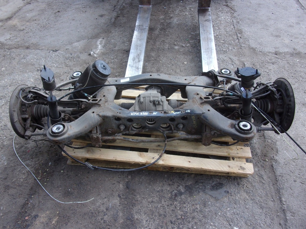 фото №1, Mercedes w251 балка подвеска задняя задние