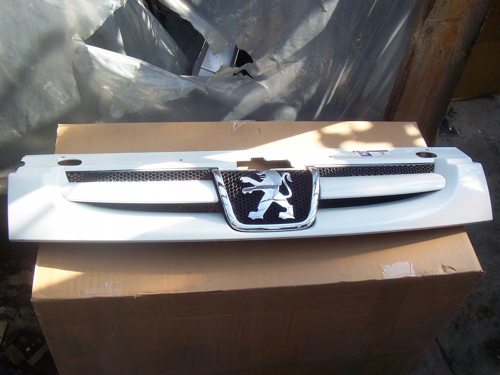 фото №1, Решётка радиатора решётка радиатора peugeot partner ii lift 9644758777