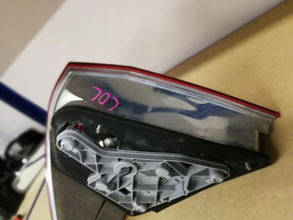 фото №10, Mercedes w203 лампа задняя правая sedan