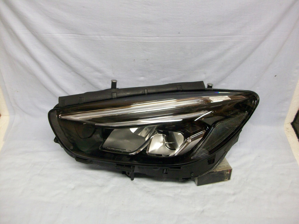 фото №1, Левая mercedes w247 performace full led идеальное состояние euro