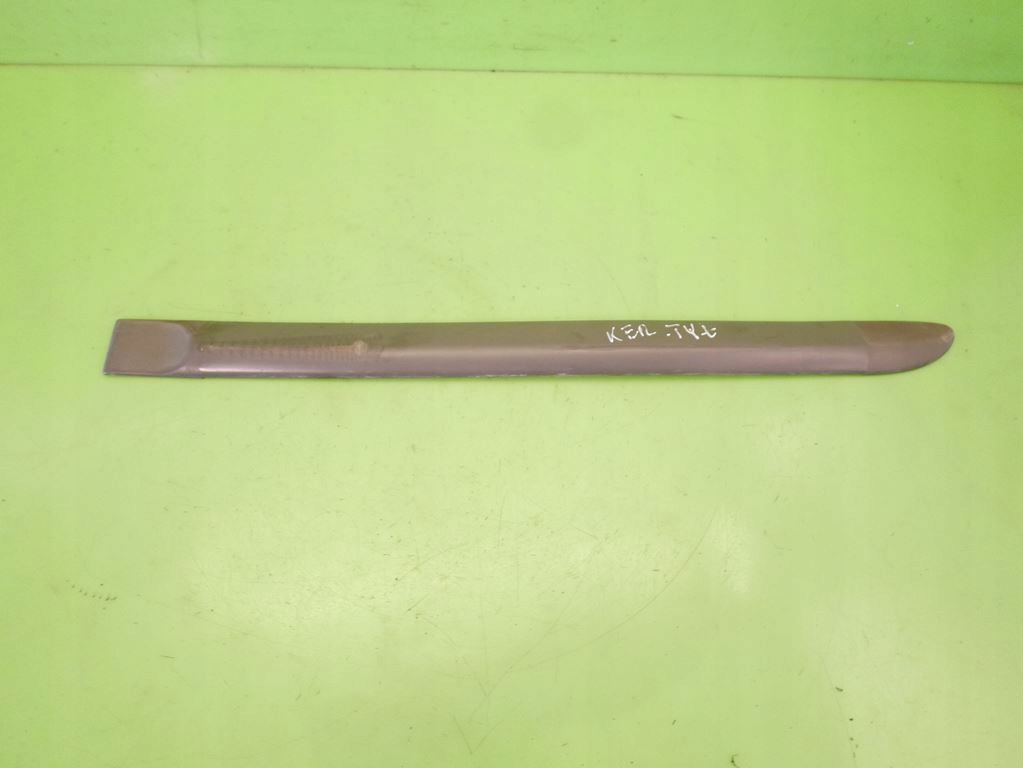 фото №1, Молдинг дверная левая задняя mazda premacy i cp fl