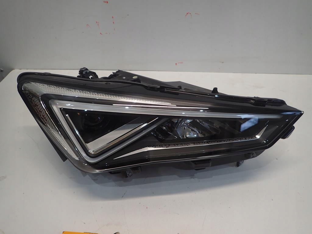 фото №1, Лампа перед правая seat tarraco full led