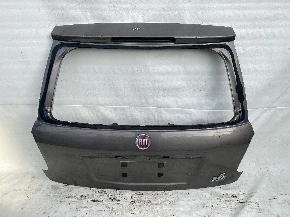 фото №1, Fiat sedici 06-11 крышка багажника задняя