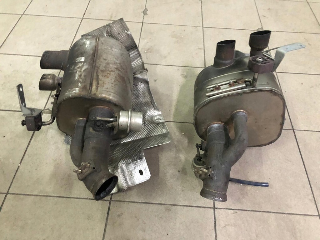 фото №1, Ferrari california f149 вихлоп гасник лівий