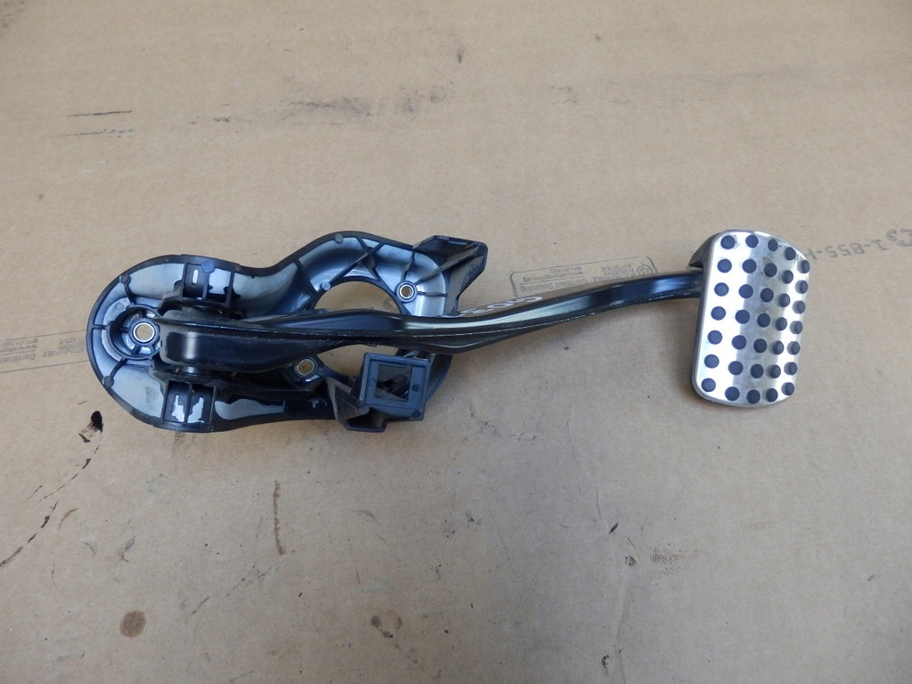 фото №1, Mercedes glk 320cdi педаль тормоза a2042902101