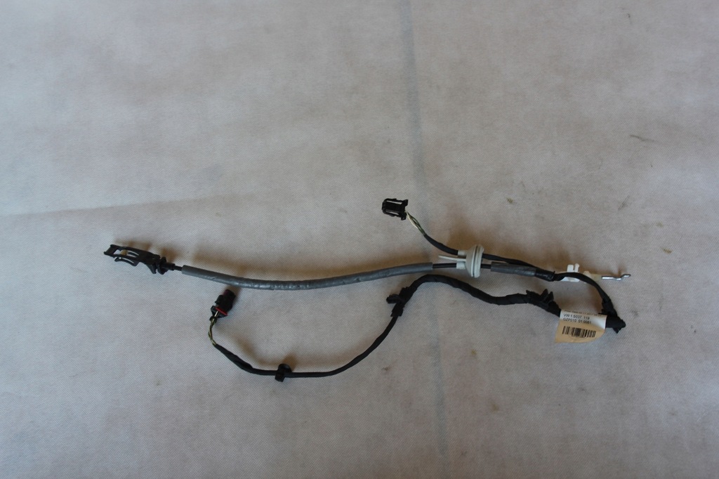 фото №1, Трос замка дверь перед правый vw atlas 3cn972296