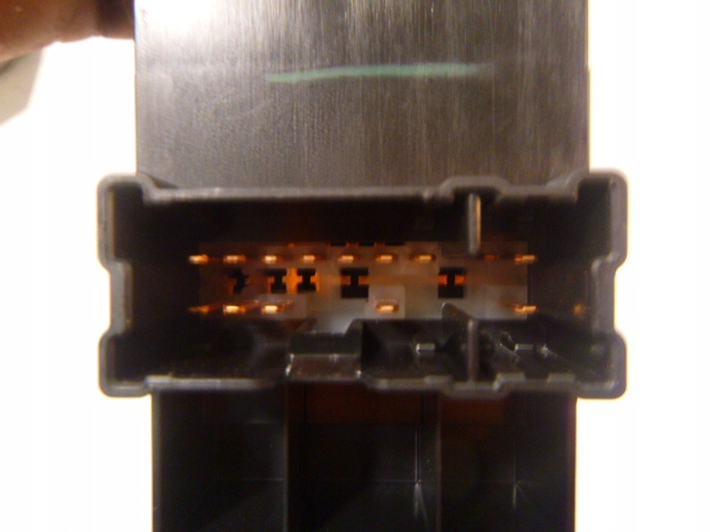 фото №5, Перемикач вікон micra k14