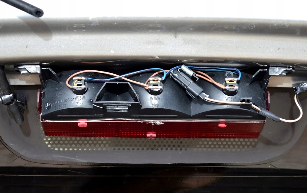 фото №1, Chrysler pt cruiser світло лампа кришки стоп задня