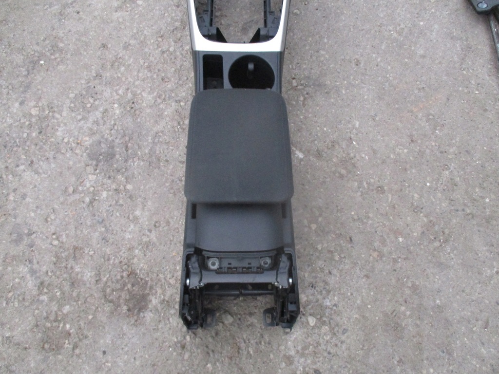 фото №4, Audi a4 b8 8k рамка туннель средний подлокотник