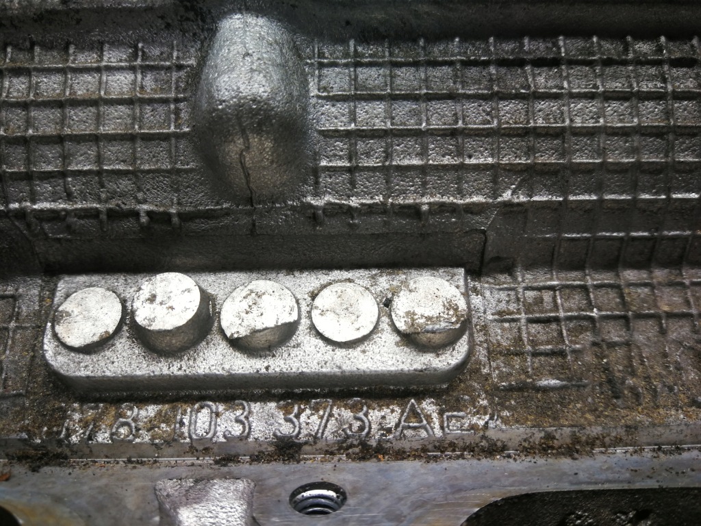 фото №6, Головка комплектная правая audi 2.7 are 078103373ae