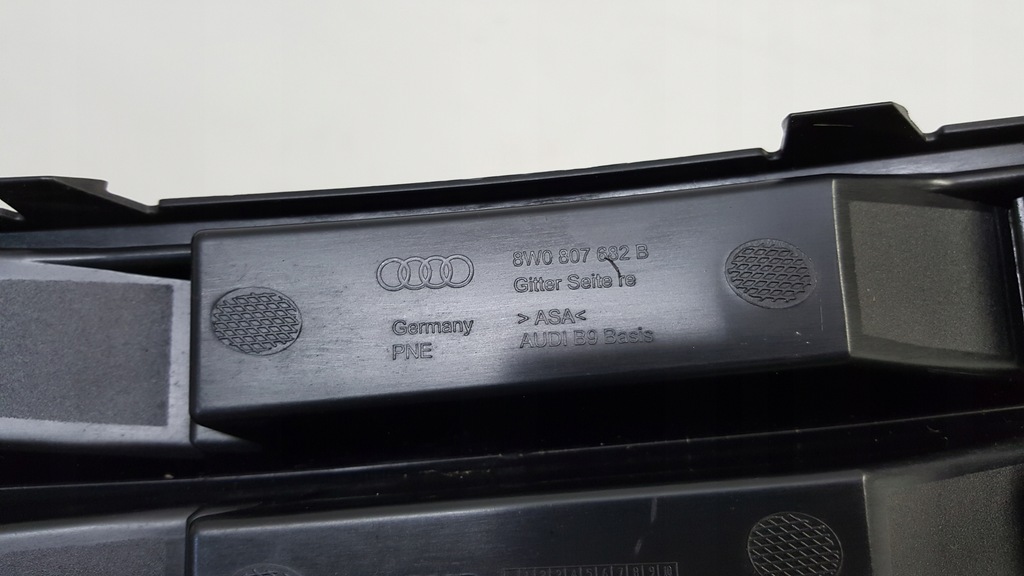 фото №10, Audi a4 b9 8w0 решітка бампера перед 2015-2019r