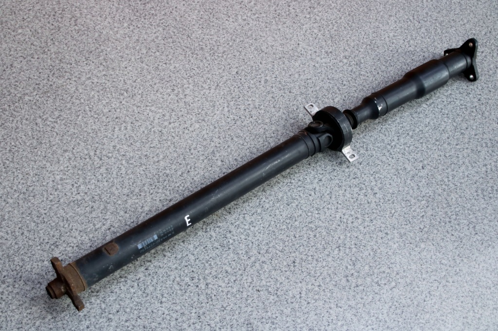 Купити Bmw e90 e91 x-drive wał привідний задня 7573482
