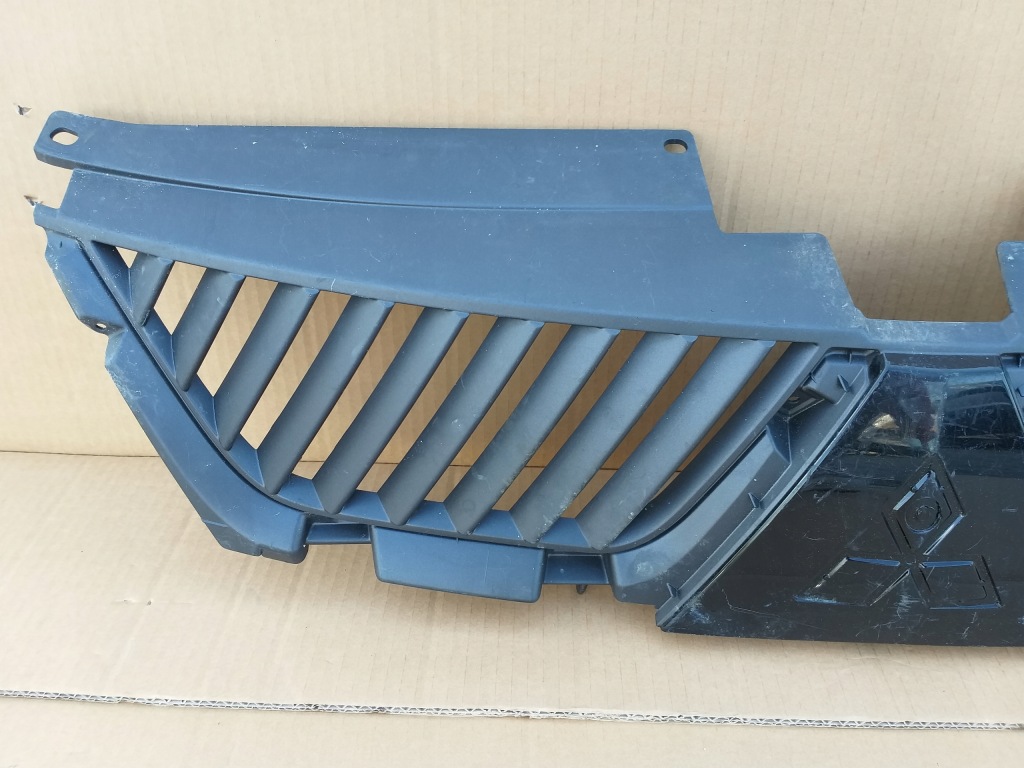 фото №2, Mitsubishi outlander 2 ii решётка радиатора решётка радиатора