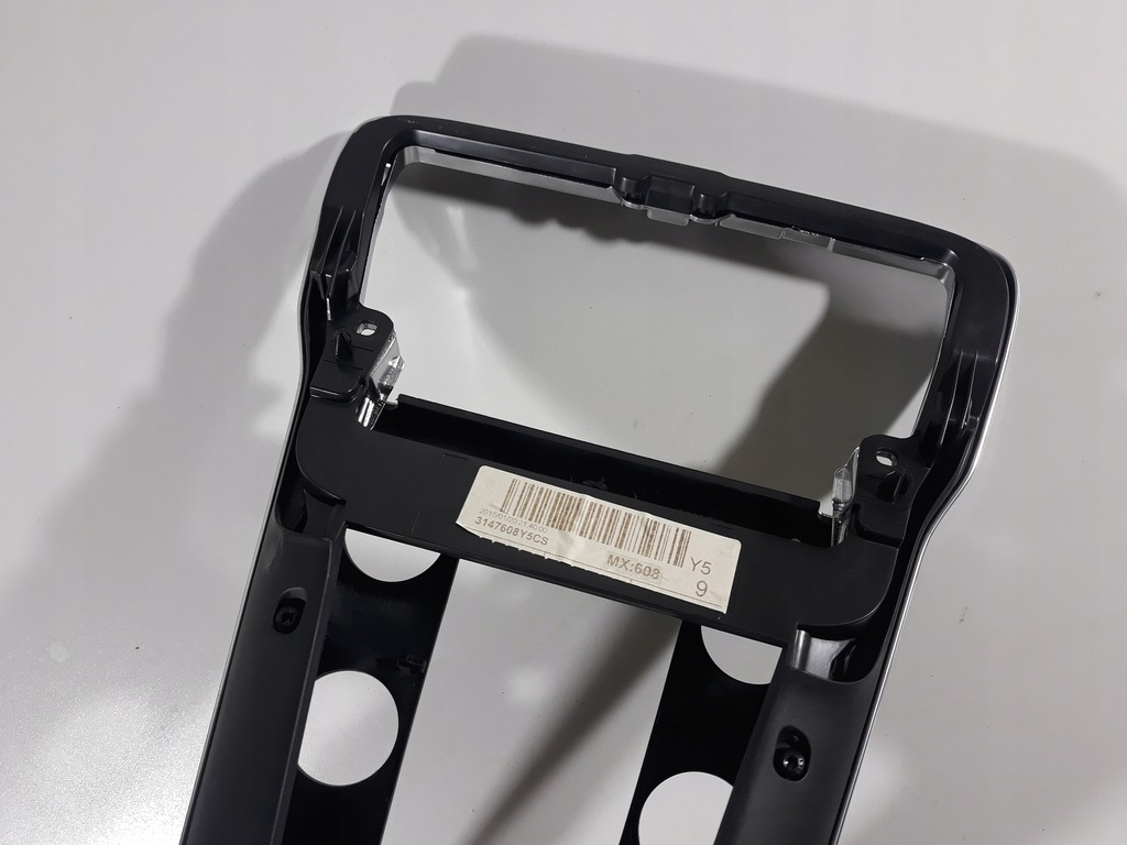 фото №12, Volvo v40 12- рамка радио панель обдув