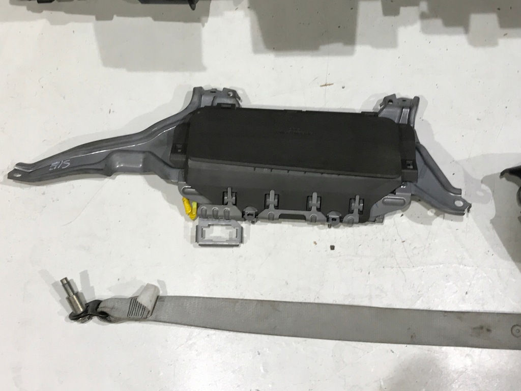 фото №7, Toyota sienna 2015 lift приборная панель консоль подушка безопасности подушки безопасности ремни oryg демонтаж