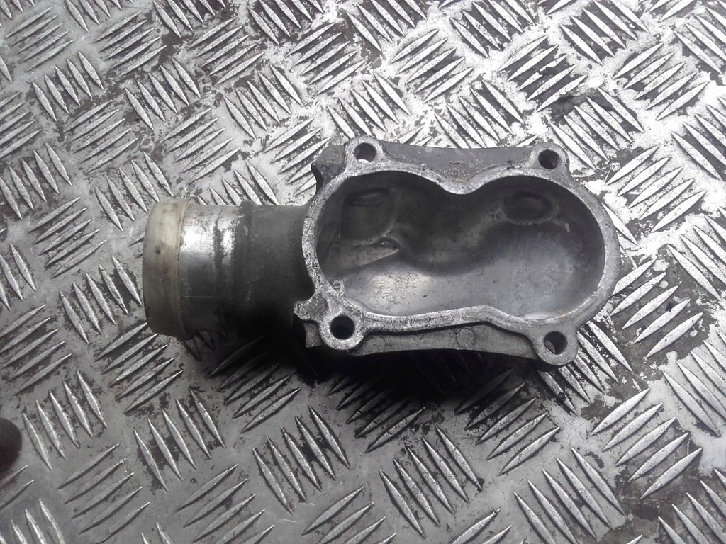 фото №4, Корпус термостата scania 4 r 1478655 оригинал