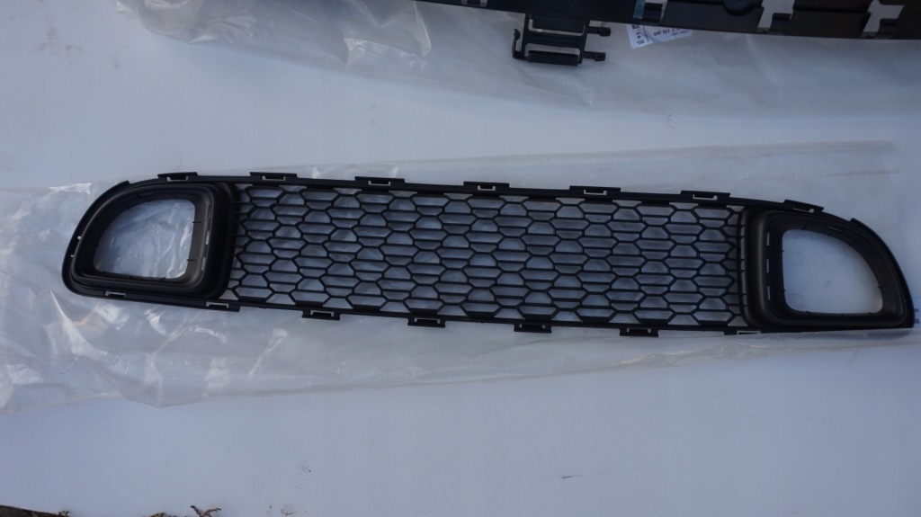 фото №1, Решітка бампера середня mini r55 r56 r57 7289990