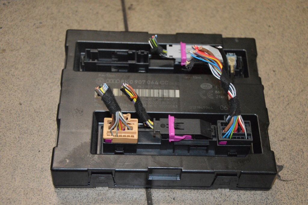 фото №1, Audi a4 b8 модуль комфорту 8k0907064cc