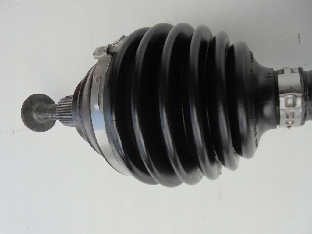 Vw golf 7 vii приводной вал правая 5q0407272c 2012-2020 Киев