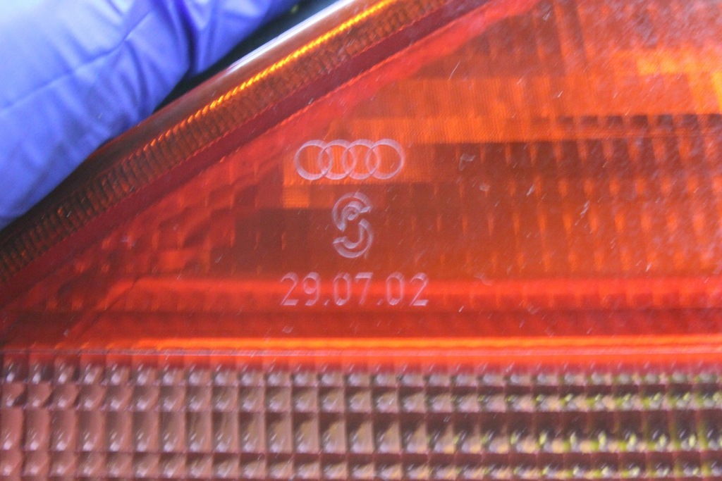 фото №7, Лампа правый задняя задняя a3 8l 8l0945096a