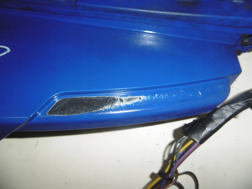 фото №8, Корпус кронштейн лампы правый перед scania r 1431921