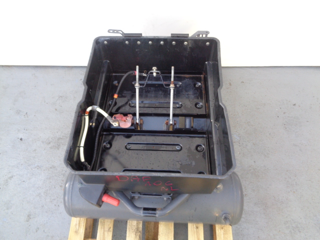 фото №5, Daf 106 коробка аккумуляторов