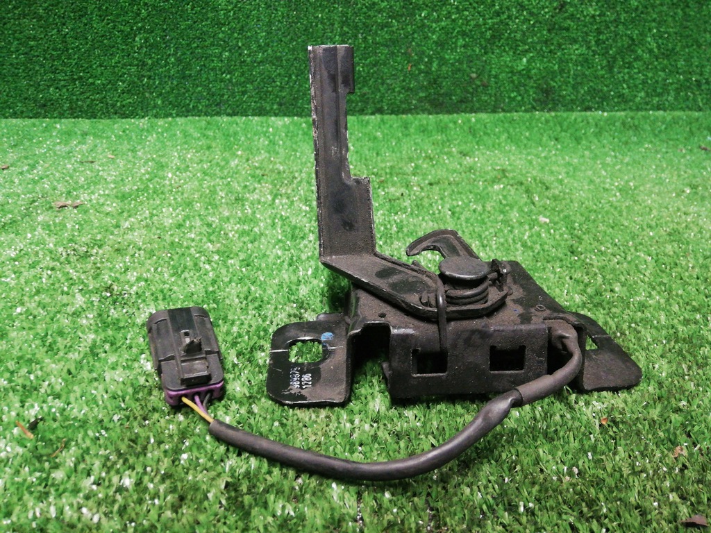 фото №1, Chevrolet orlando замок засов капот