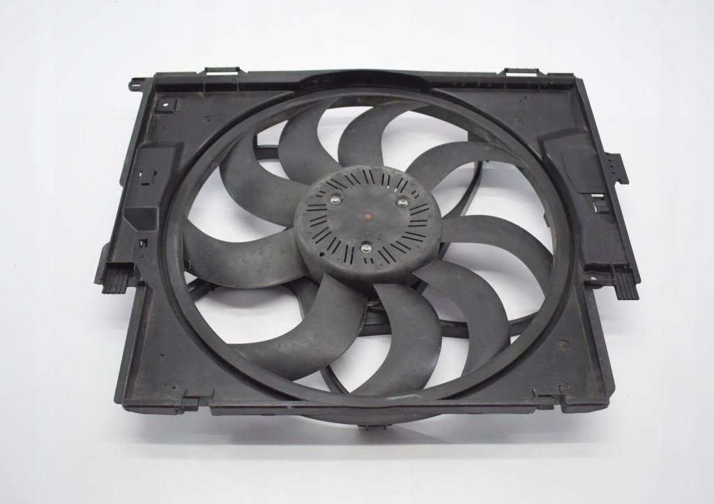 Bmw f20 f21 f30 f31 f36 вентилятор радиатора оригинал Оригинал