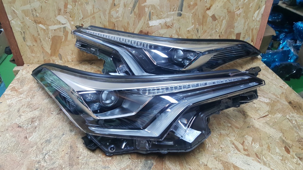 фото №1, Лампа правая правый перед передняя toyota chr c-hr