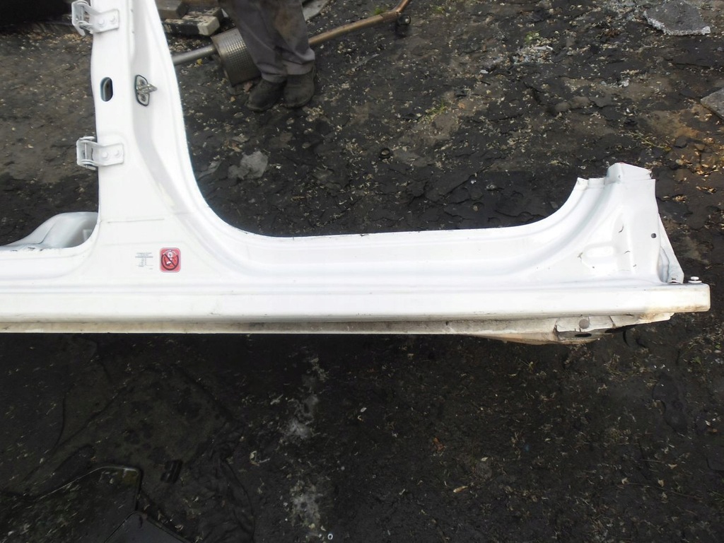 фото №4, Peugeot 301 поріг блок двигуна правий чверть