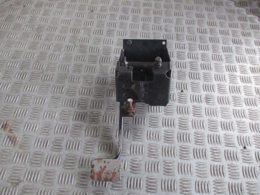 фото №1, Педаль сцепления volvo fl6 00-06r