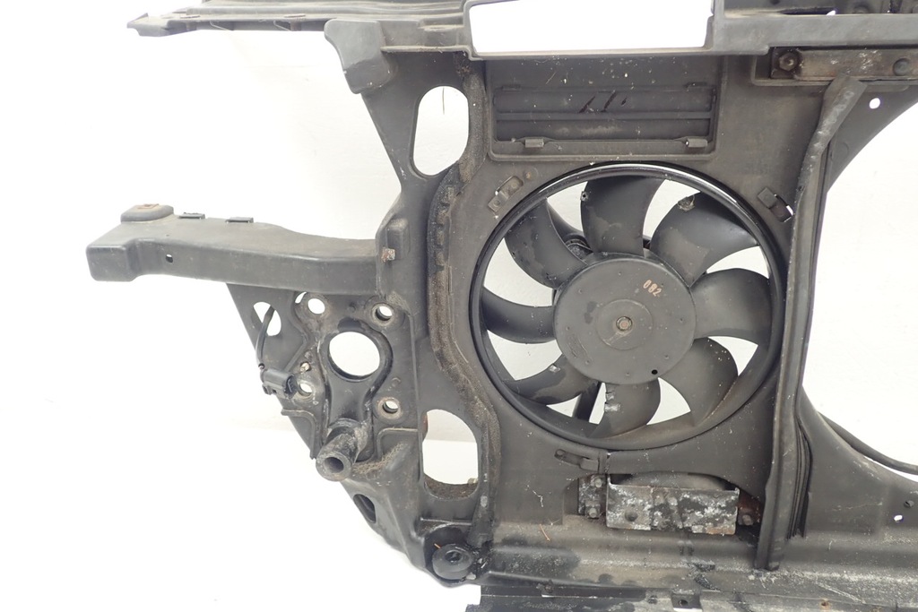 фото №5, Audi a6 c5 2.5 tdi pas передний усилитель