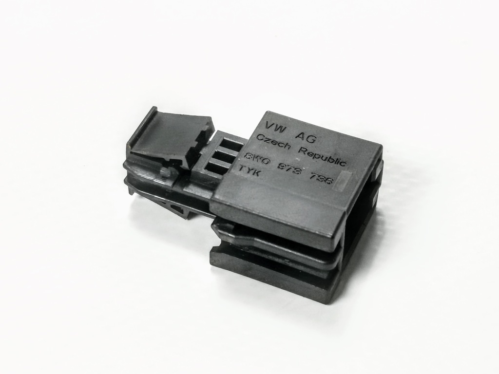 фото №3, Штекер колодка vw 8w0973736