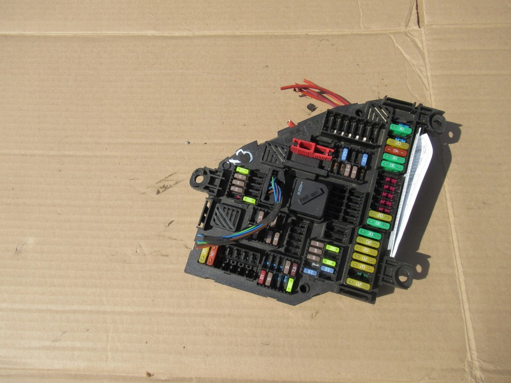 фото №1, Bmw x3 f25 x4 f26 корпус запобіжників