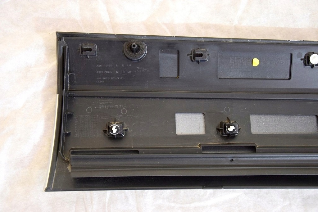 фото №7, Молдинг дверь накладка порог jaguar i pace i-pace