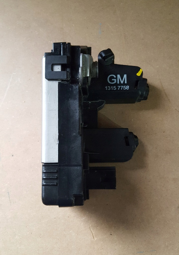 фото №1, Замок дверь левый задняя opel vectra c 13157758